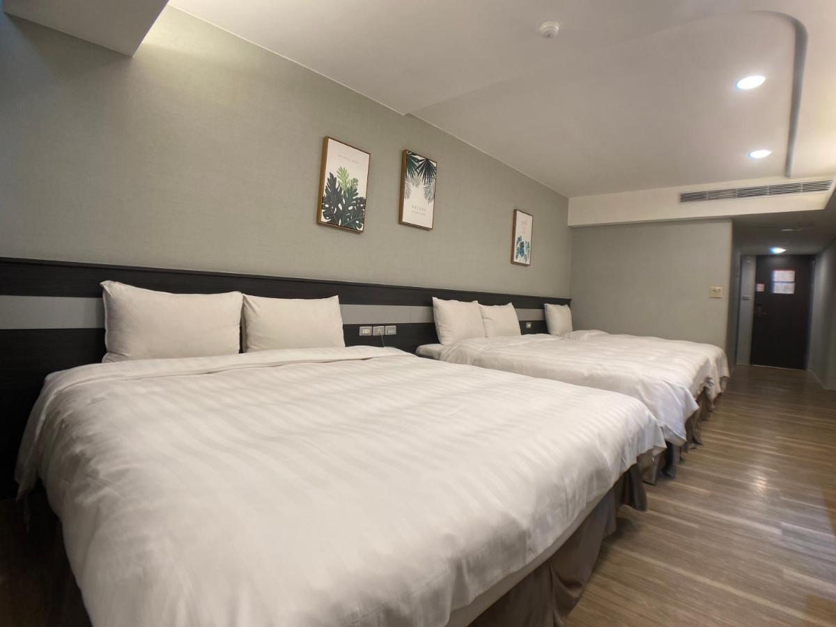 Bonjour Hotel Taichung Exterior photo