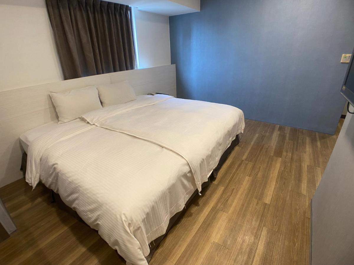 Bonjour Hotel Taichung Exterior photo